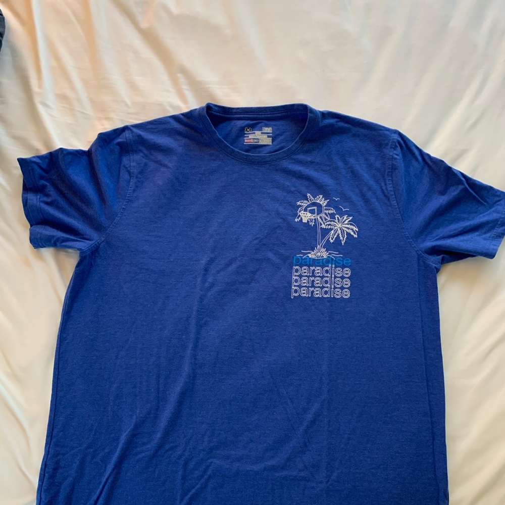 Men’s Under Armour paradise t-shirt // Size: Large